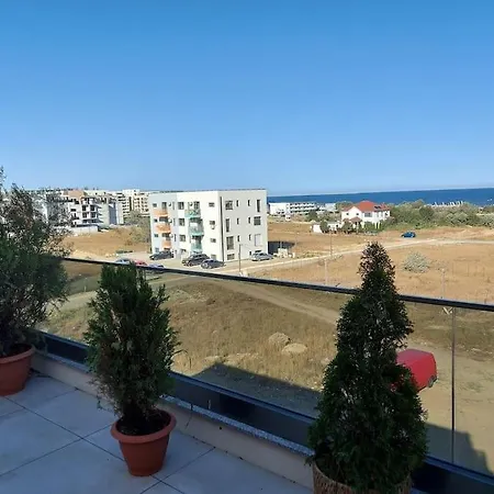2camere.1living Room, 4 Paturi Apartment Constanta
