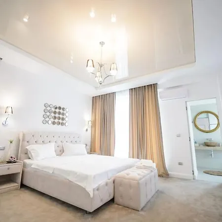 2camere.1living Room, 4 Paturi * Constanta